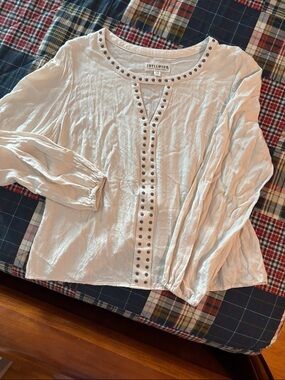 Idyllwind ivory Stud-Trim Long Sleeve Blouse